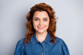 Inicio portrait of pretty lovely ginger hair girl look toothy smile enjoy summer spring rest relax with job work friends wear stylish clothes isolated over grey color background